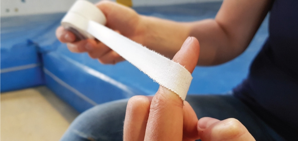 How to tape fingers for climbing blisters